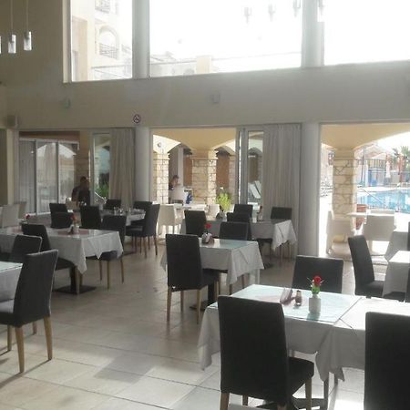 Cozy 2 Bedrooms Apartment In Complex With Swimming Pools And Beautiful View بافوس المظهر الخارجي الصورة