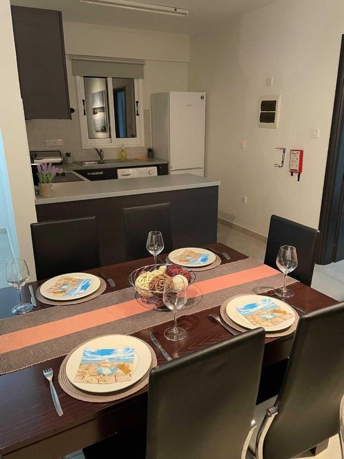 Cozy 2 Bedrooms Apartment In Complex With Swimming Pools And Beautiful View بافوس المظهر الخارجي الصورة